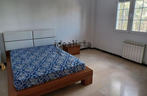 Chalet independiente de 3 dormitorios en Cúllar-Vega