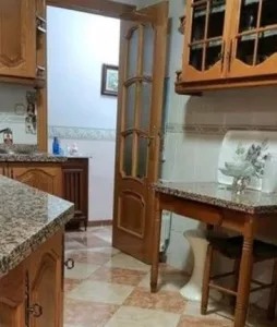 Piso de 4 dormitorios en calle Arabial