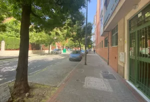 Piso de 4 dormitorios con garaje en Granada