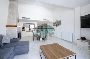 Chalet de 4 dormitorios con piscina en Dílar