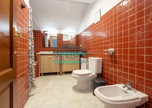 Chalet de 4 dormitorios con piscina en Dílar