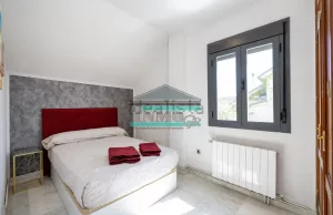 Chalet de 4 dormitorios con piscina en Dílar