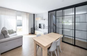 Casa en venta de 4 dormitorios en Ogíjares