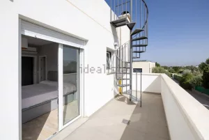 Casa en venta de 4 dormitorios en Ogíjares
