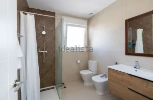 Casa en venta de 4 dormitorios en Ogíjares