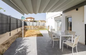 Casa en venta de 4 dormitorios en Ogíjares