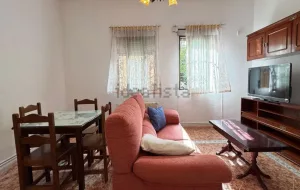 Piso de 3 dormitorios con calefacción incluida en Granada