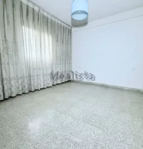 Piso de 3 dormitorios para inversión en Granada