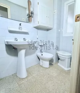 Piso de 3 dormitorios para inversión en Granada
