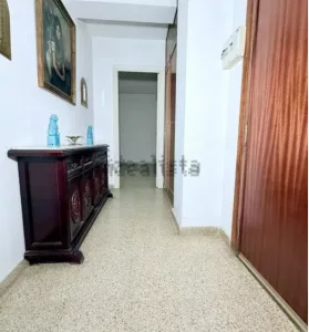 Piso de 3 dormitorios para inversión en Granada
