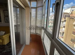 Piso de 6 dormitorios en Granada centro