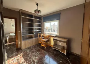 Piso de 6 dormitorios en Granada centro