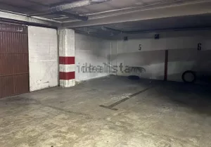 Piso de 6 dormitorios en Granada centro