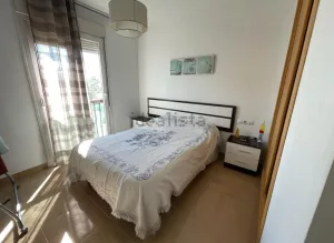 Piso de 1 dormitorio con piscina en Granada centro