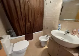 Piso de 1 dormitorio con piscina en Granada centro