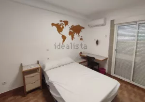 Piso reformado de 3 dormitorios en el Zaidín