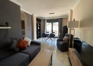 Piso de 3 dormitorios con piscina en Gójar