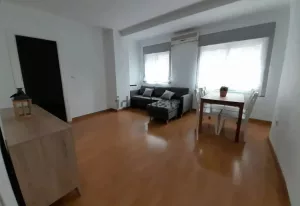 Piso para 3 estudiantes en La Chana