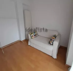 Piso para 3 estudiantes en La Chana