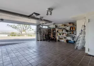 Chalet con piscina con 4 dormitorios en Granada