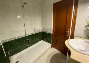 Piso de 3 dormitorios con garaje en Armilla