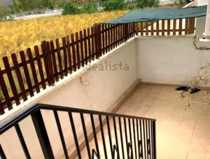 Casa con garaje en venta en Láchar