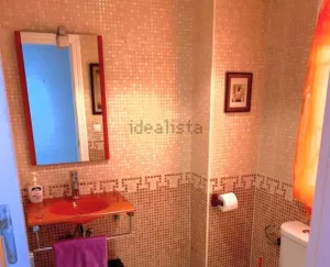Casa con garaje en venta en Láchar