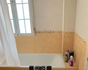 Casa con garaje en venta en Láchar