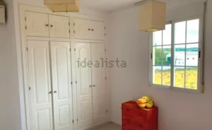 Casa con garaje en venta en Láchar