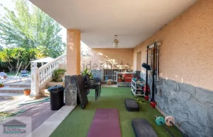 Chalet independiente con piscina en Las Gabias