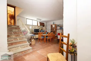 Chalet independiente con piscina en Las Gabias