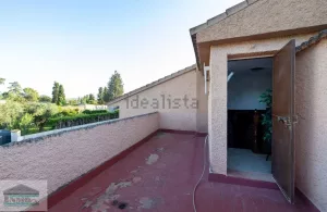 Chalet independiente con piscina en Las Gabias