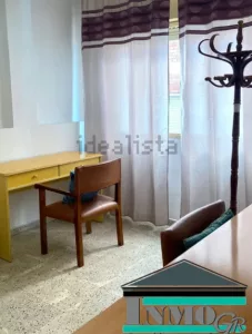 Piso para 3 estudiantes en Arabial