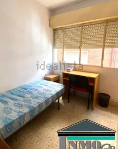 Piso para 3 estudiantes en Arabial
