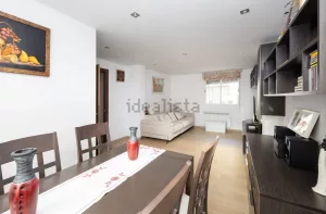 Casa reformada de 4 dormitorios en La Zubia