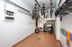 Casa reformada de 4 dormitorios en La Zubia