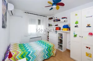 Casa reformada de 4 dormitorios en La Zubia