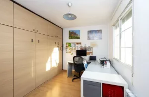 Casa reformada de 4 dormitorios en La Zubia