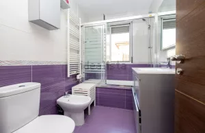 Casa reformada de 4 dormitorios en La Zubia