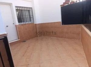 Casa reformada de 4 dormitorios en Atarfe