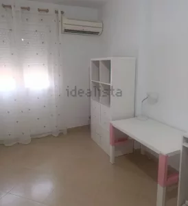 Casa reformada de 4 dormitorios en Atarfe
