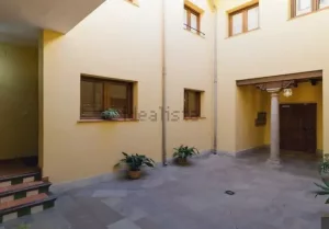 Apartamento de 1 dormitorio en Granada centro