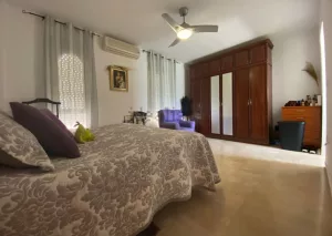 Chalet de 4 dormitorios en Gójar