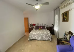 Chalet de 4 dormitorios en Gójar