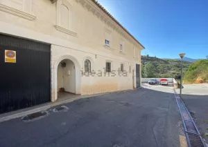 Chalet de 4 dormitorios en Gójar