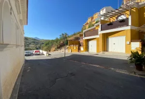 Chalet de 4 dormitorios en Gójar