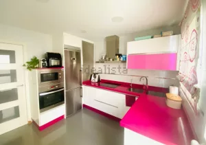 Casa en venta de 3 dormitorios en Atarfe
