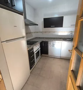 Piso de 2 dormitorios con garaje en Las Gabias