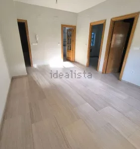 Piso de 2 dormitorios con garaje en Las Gabias