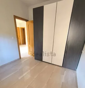 Piso de 2 dormitorios con garaje en Las Gabias